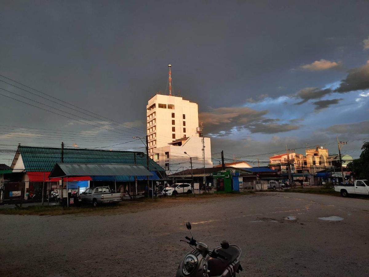 Intertower Hotel Sungai Kolok Eksteriør bilde